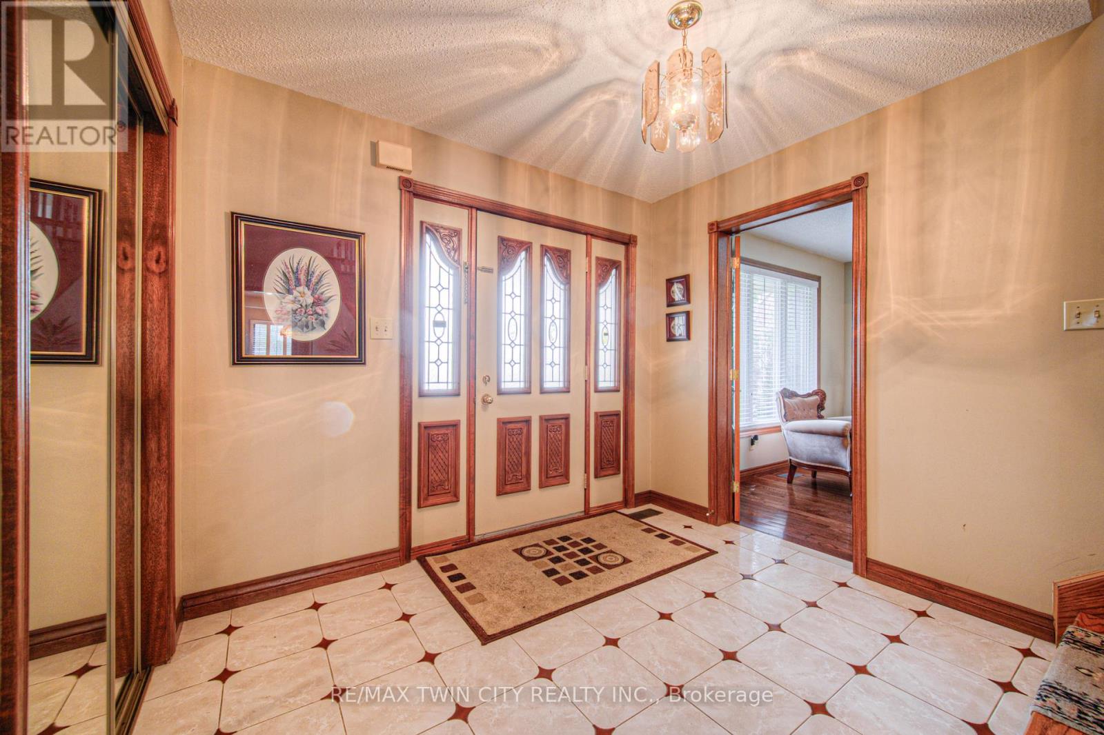Property at 102 WALLACE DRIVE image 4