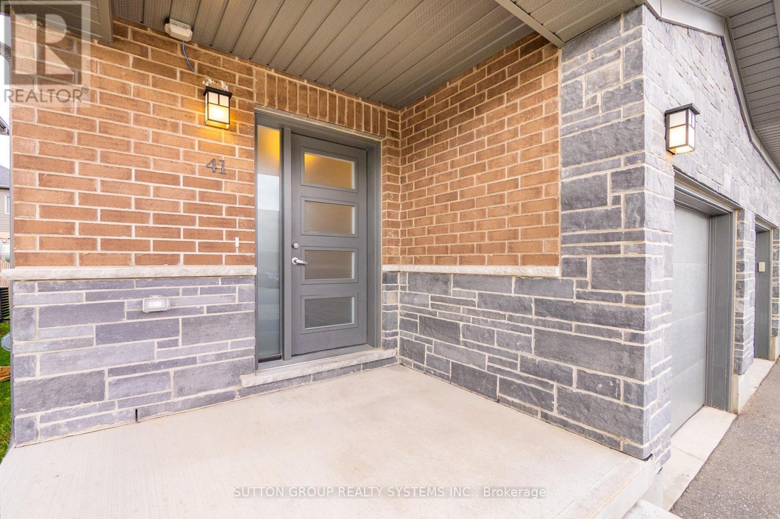 Property at 41 NIESON STREET S image 5