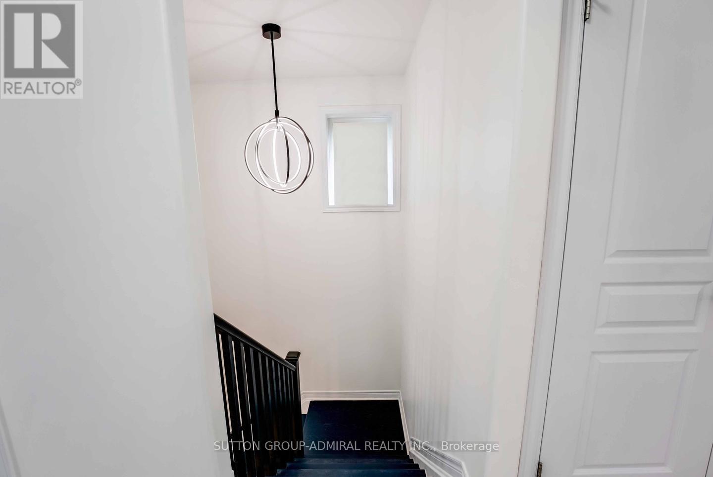 10 Bergenstein Crescent, Pelham (Fonthill), Ontario  L0S 1E6 - Photo 17 - X12130542
