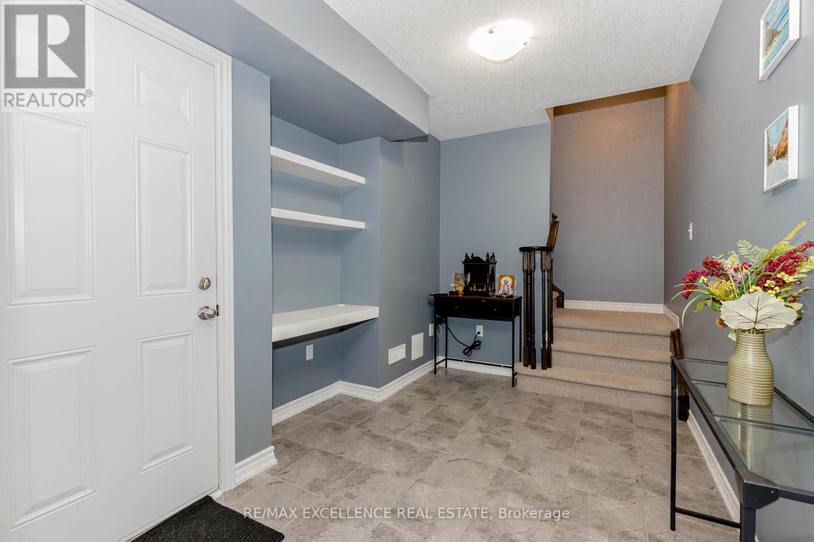 9 Hiscott Drive, Hamilton, Ontario  L8B 0A2 - Photo 10 - X12130543