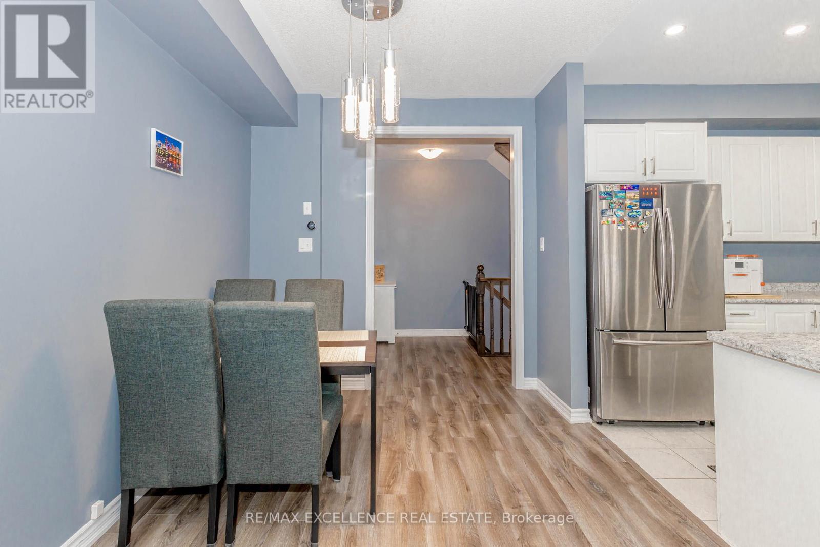 9 Hiscott Drive, Hamilton, Ontario  L8B 0A2 - Photo 17 - X12130543