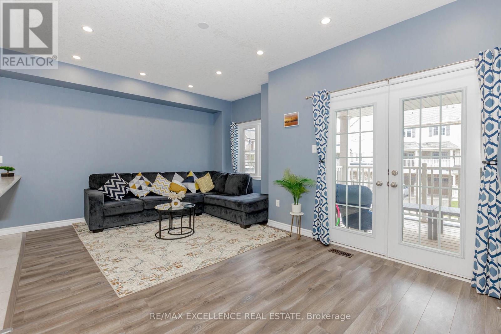 9 Hiscott Drive, Hamilton, Ontario  L8B 0A2 - Photo 21 - X12130543