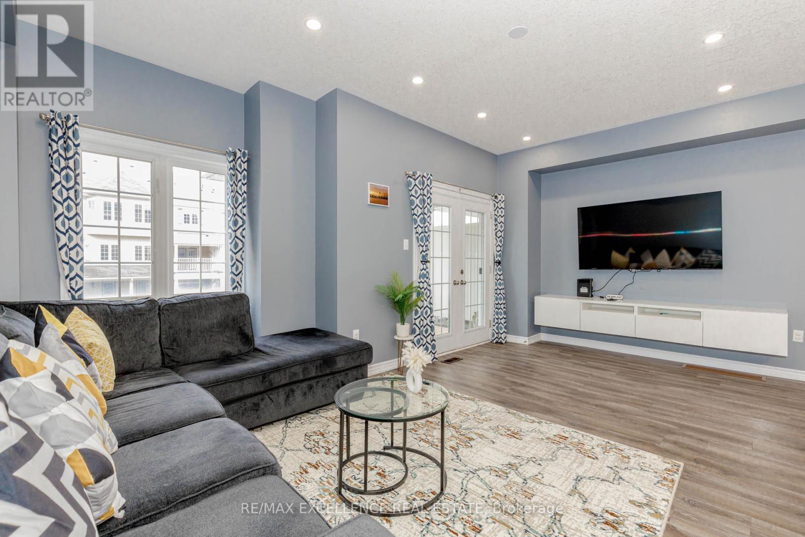 9 Hiscott Drive, Hamilton, Ontario  L8B 0A2 - Photo 24 - X12130543