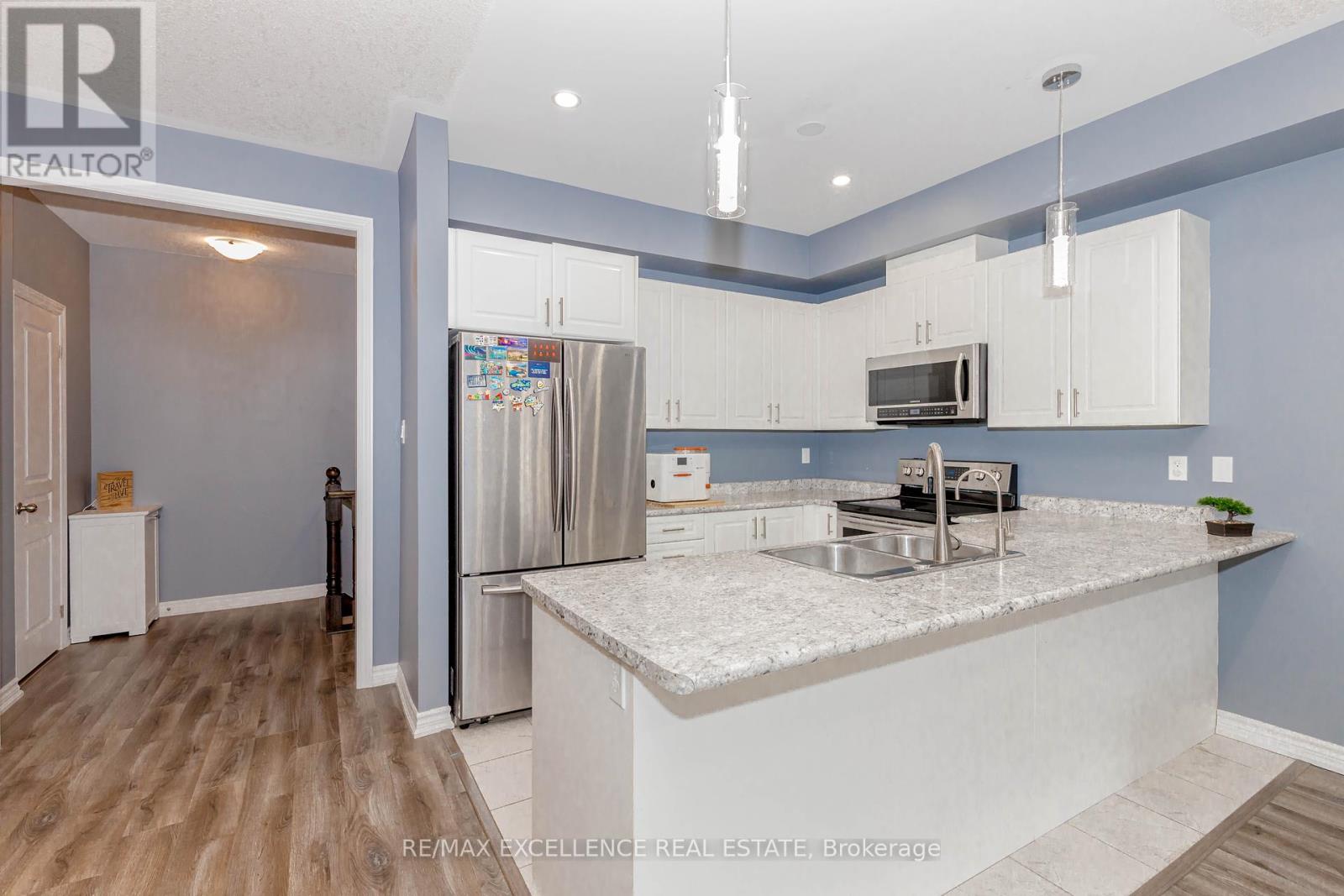 9 Hiscott Drive, Hamilton, Ontario  L8B 0A2 - Photo 26 - X12130543