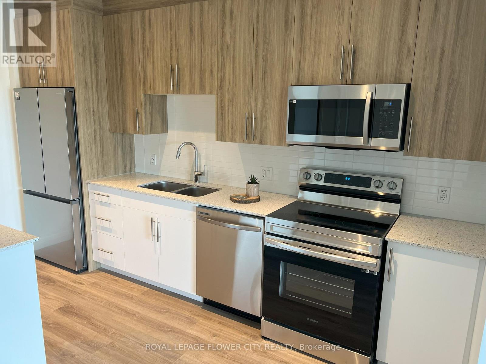 412 - 525 New Dundee Road W, Kitchener, Ontario  N2P 2L1 - Photo 1 - X12130662