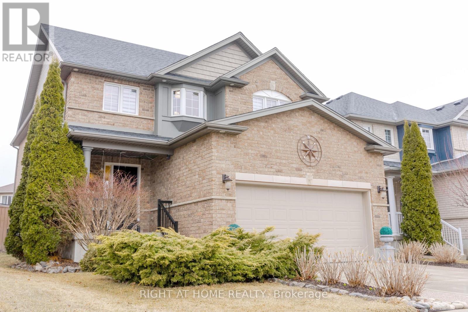 Property at 118 BANFFSHIRE STREET image 2