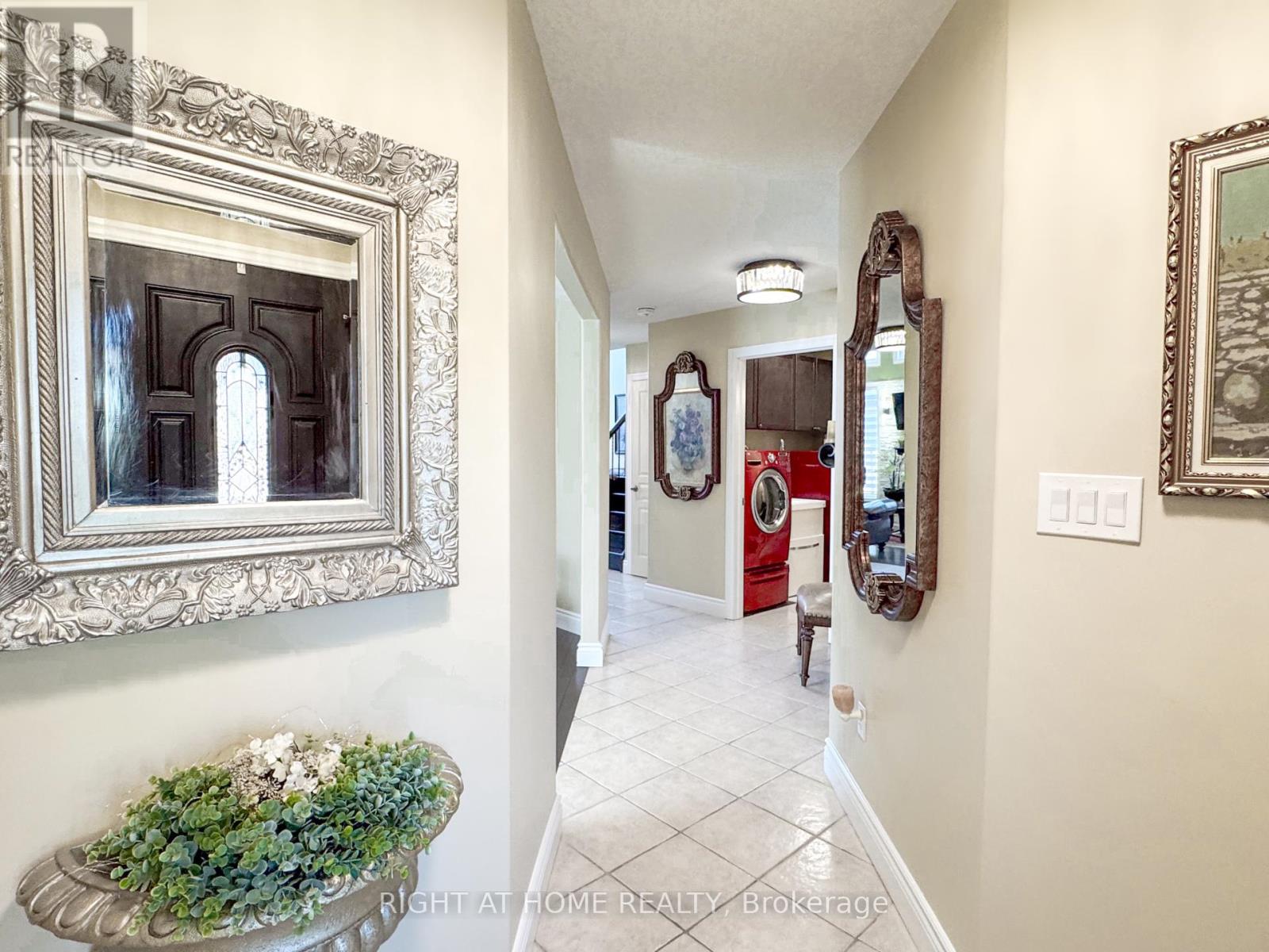 Property at 118 BANFFSHIRE STREET image 3