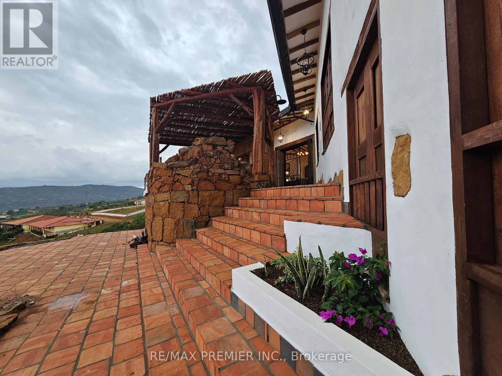 Parcelacio St Bernardo #9 - Barichara Colombia, Km 2 Vereda El Llano Pathway, Colombia, Ontario    - Photo 45 - X12128887