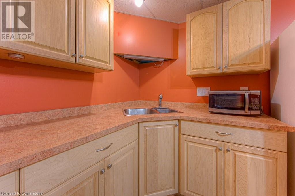 354 Lee Circle, Waterloo, Ontario  N2K 2L9 - Photo 33 - 40725467