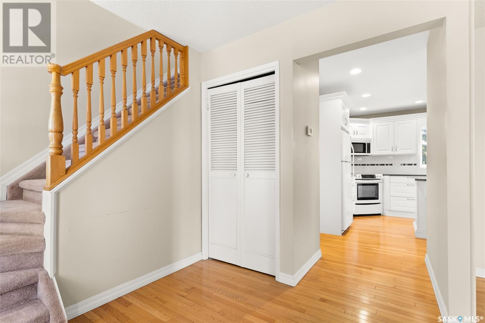 22 Lincoln Drive, Regina, Saskatchewan  S4S 2V6 - Photo 4 - SK004959