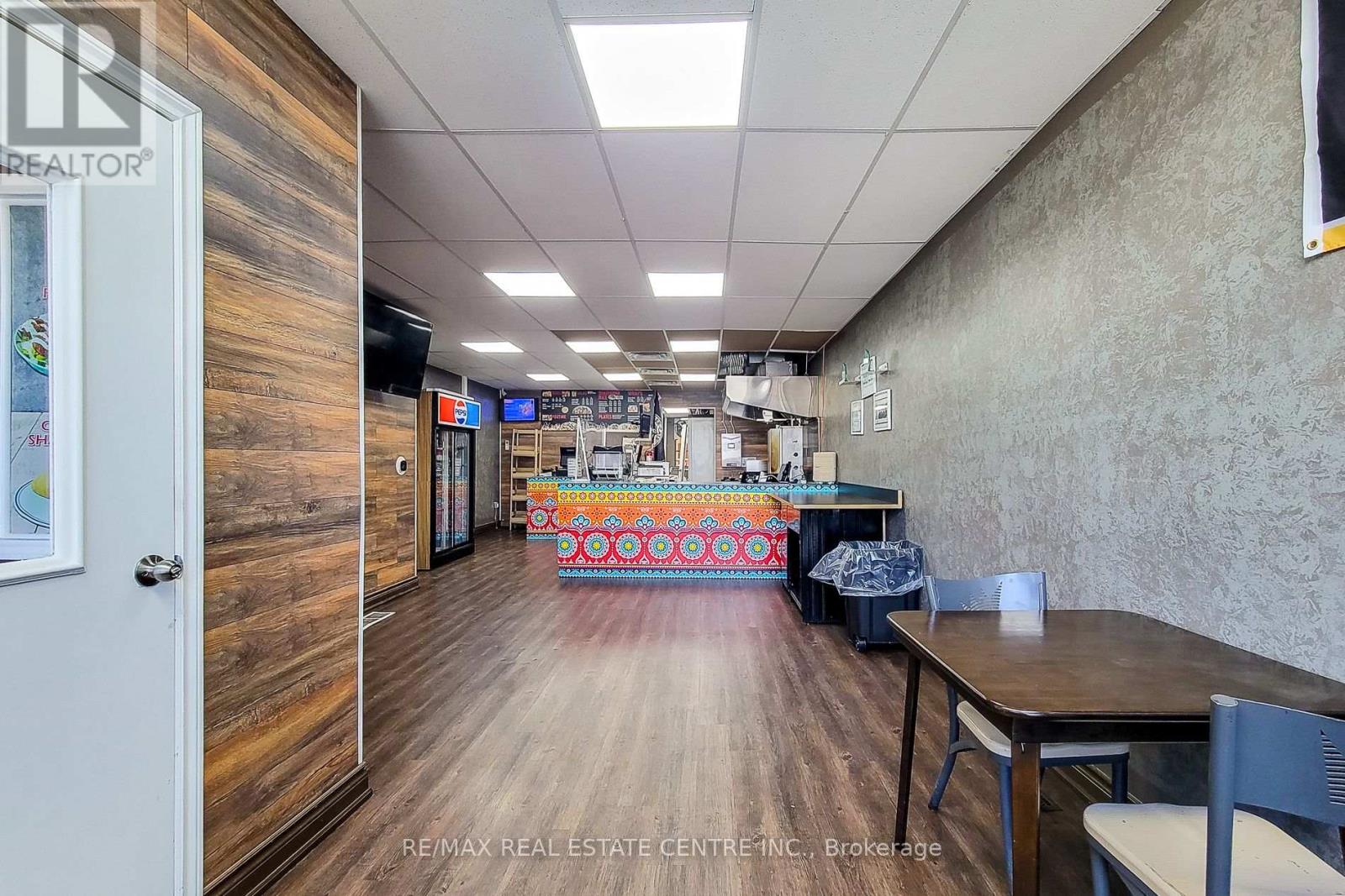 1010 King Street E, Hamilton (Gibson), Ontario  L8M 1C8 - Photo 3 - X12130533