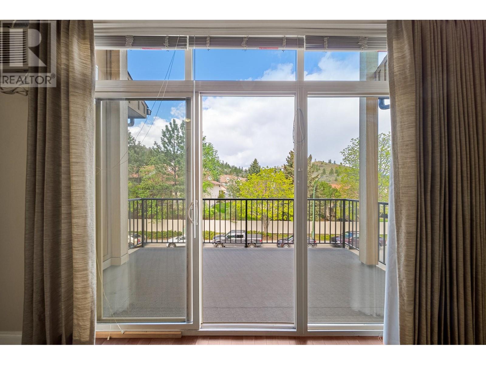 1390 Hillside Drive Unit# 307, Kamloops, BC V2E0A6