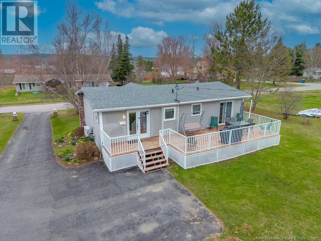 5 Riverview Avenue, Miramichi, New Brunswick  E1N 3K1 - Photo 3 - NB117924