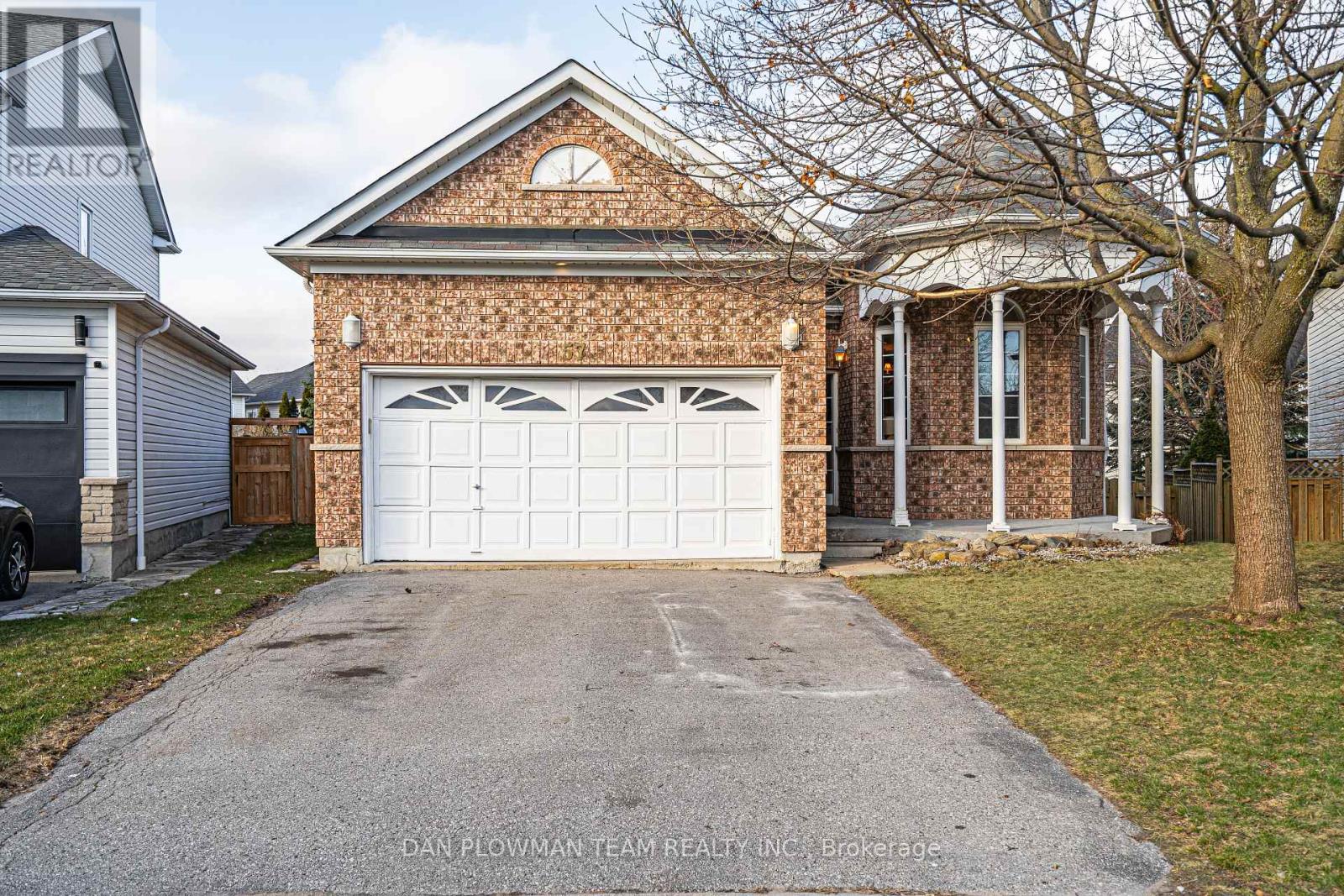 57 Ault Crescent, Whitby, Ontario  L1M 2G7 - Photo 3 - E12089589