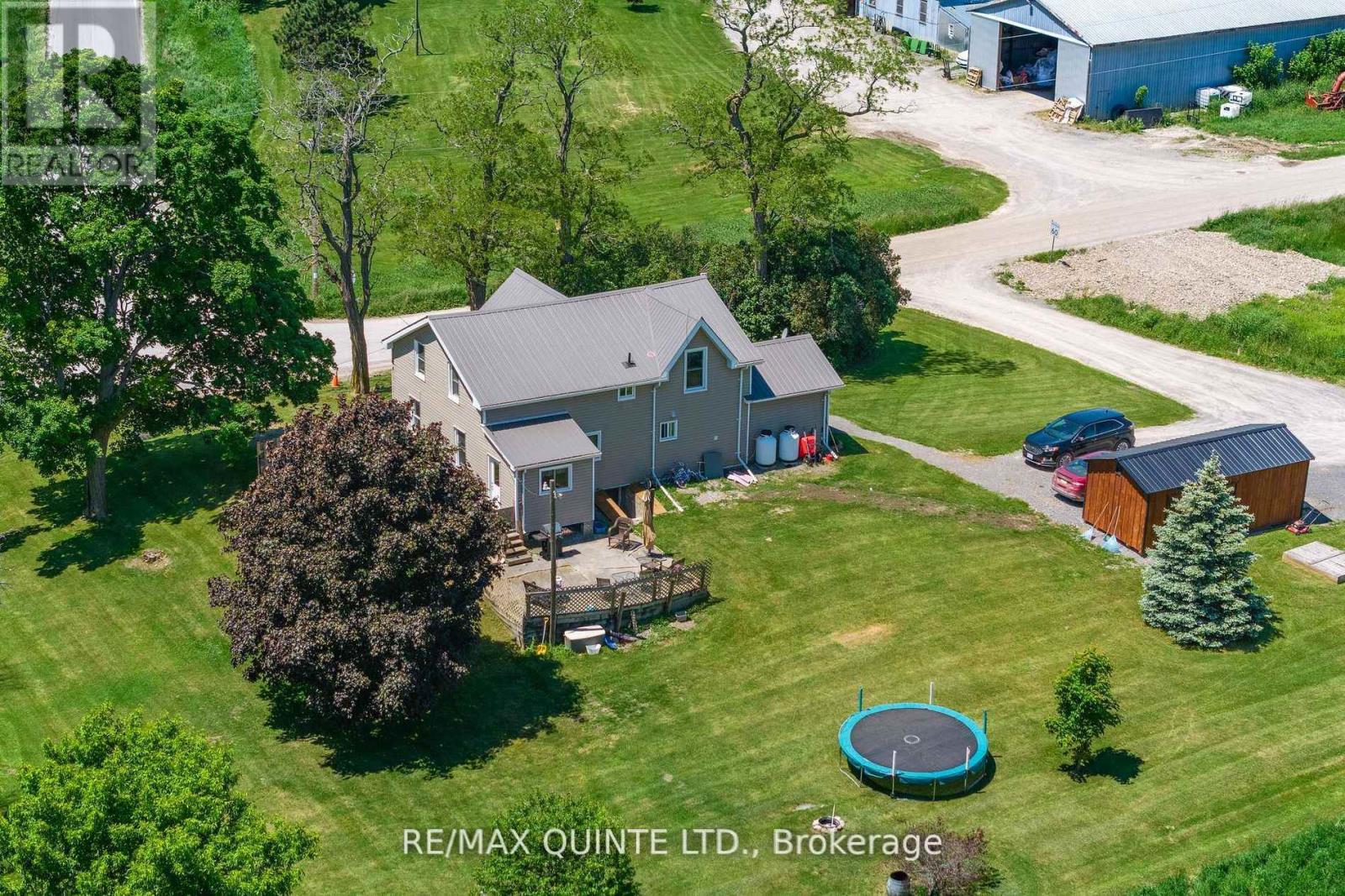 2 Baitleys Road, Prince Edward County (Hillier), Ontario  K0K 3L0 - Photo 2 - X12130969