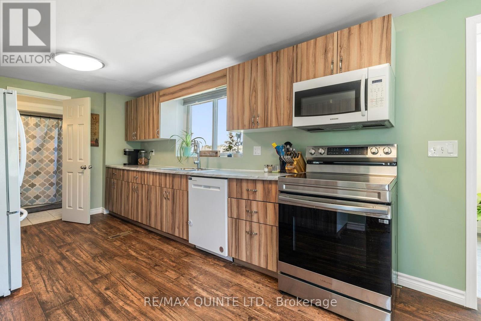2 Baitleys Road, Prince Edward County (Hillier), Ontario  K0K 3L0 - Photo 20 - X12130969