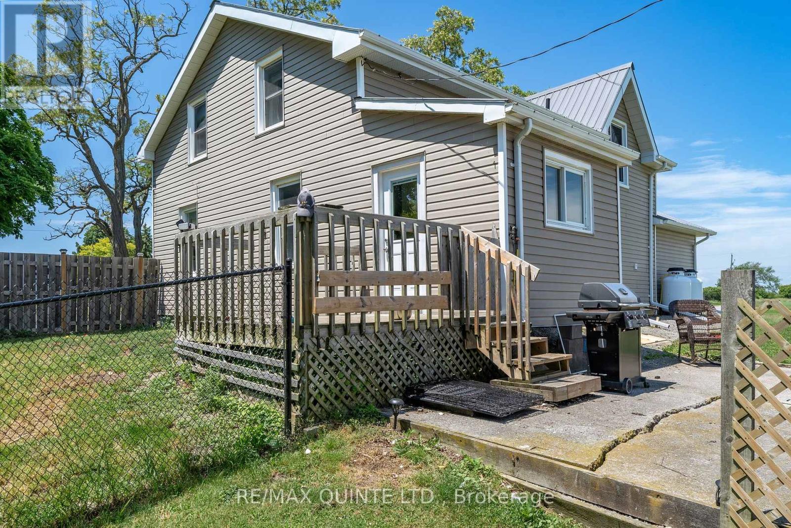 2 Baitleys Road, Prince Edward County, Ontario  K0K 3L0 - Photo 43 - X12130969