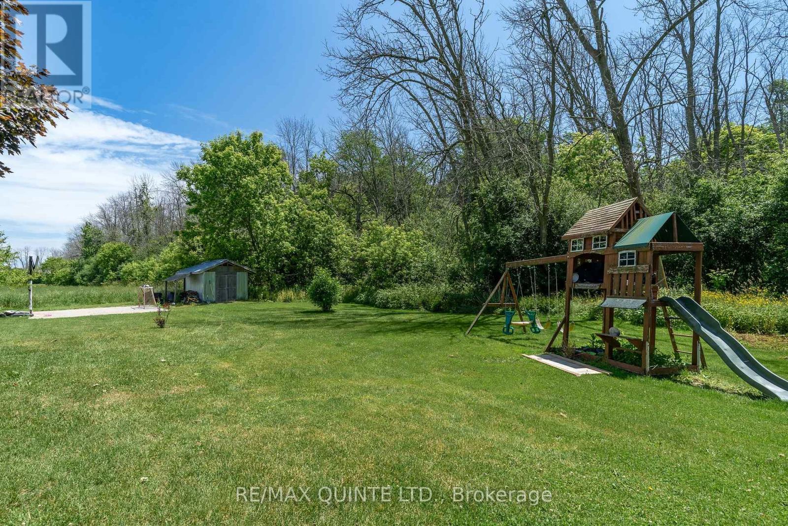 2 Baitleys Road, Prince Edward County, Ontario  K0K 3L0 - Photo 47 - X12130969