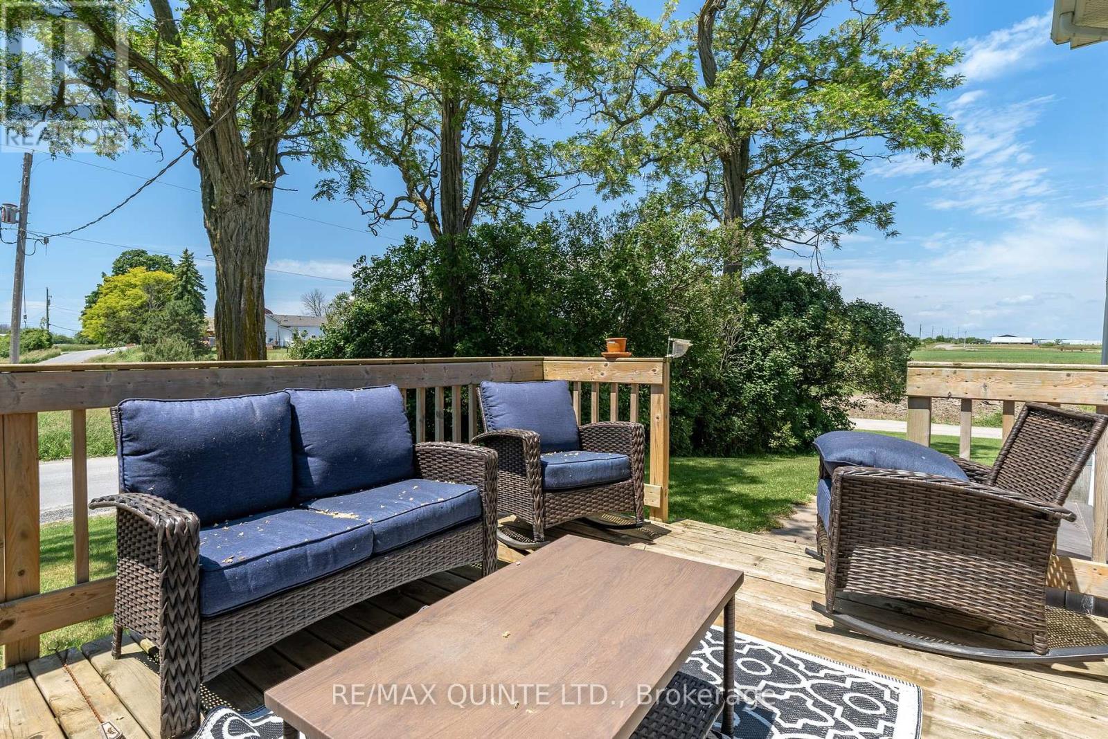 2 Baitleys Road, Prince Edward County (Hillier), Ontario  K0K 3L0 - Photo 7 - X12130969
