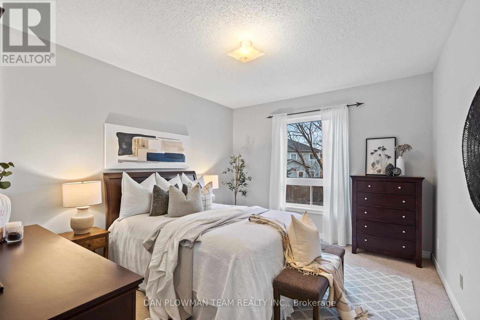 57 Ault Crescent, Whitby, Ontario  L1M 2G7 - Photo 16 - E12089589