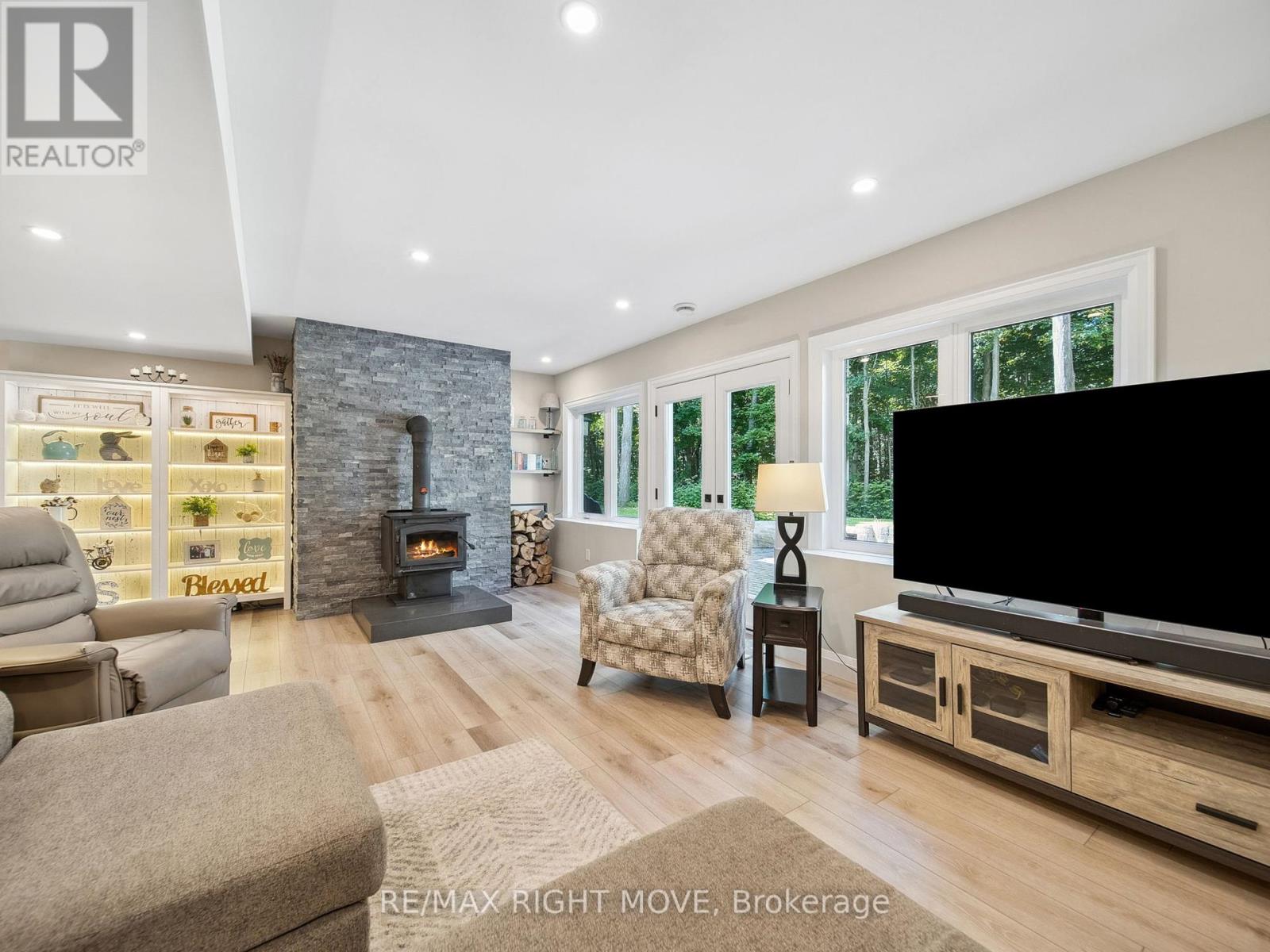 143 Bass Line, Oro-Medonte, Ontario  L3V 0J9 - Photo 42 - S11940717