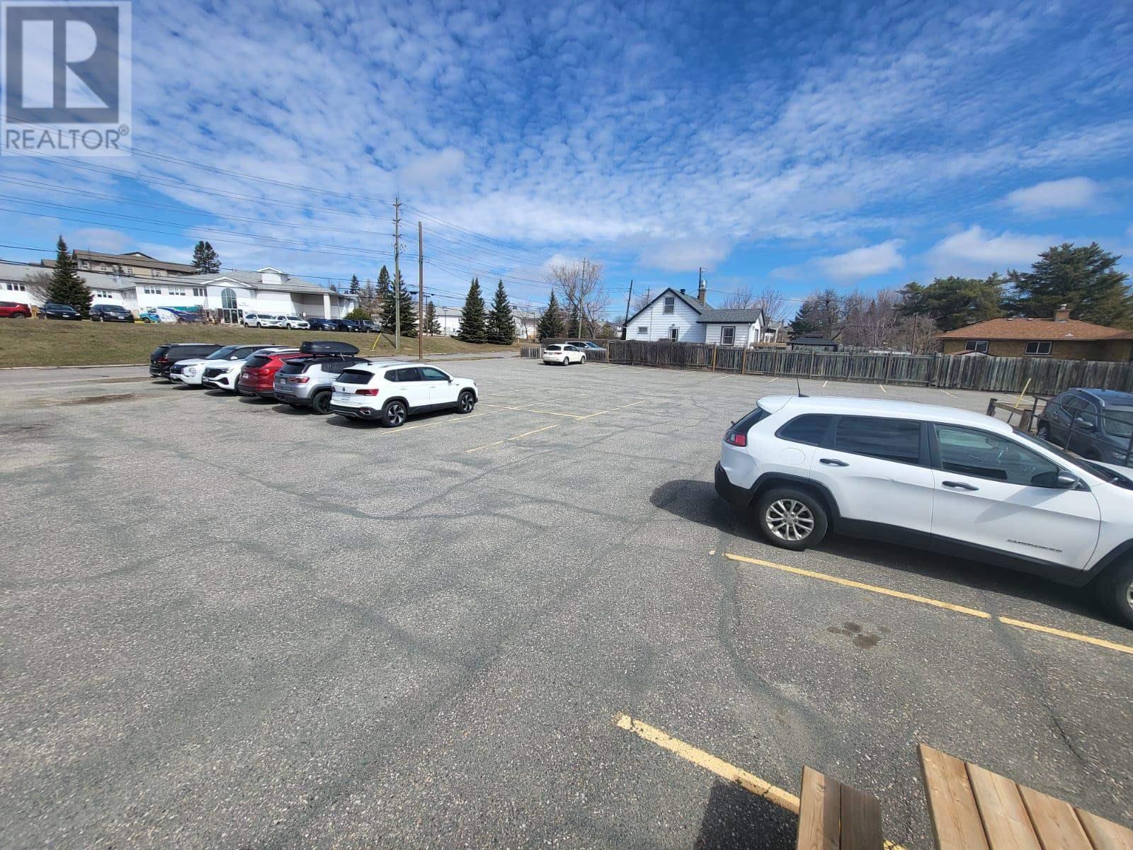 584 Red River Rd, Thunder Bay, Ontario  P7B 1H3 - Photo 36 - TB251045