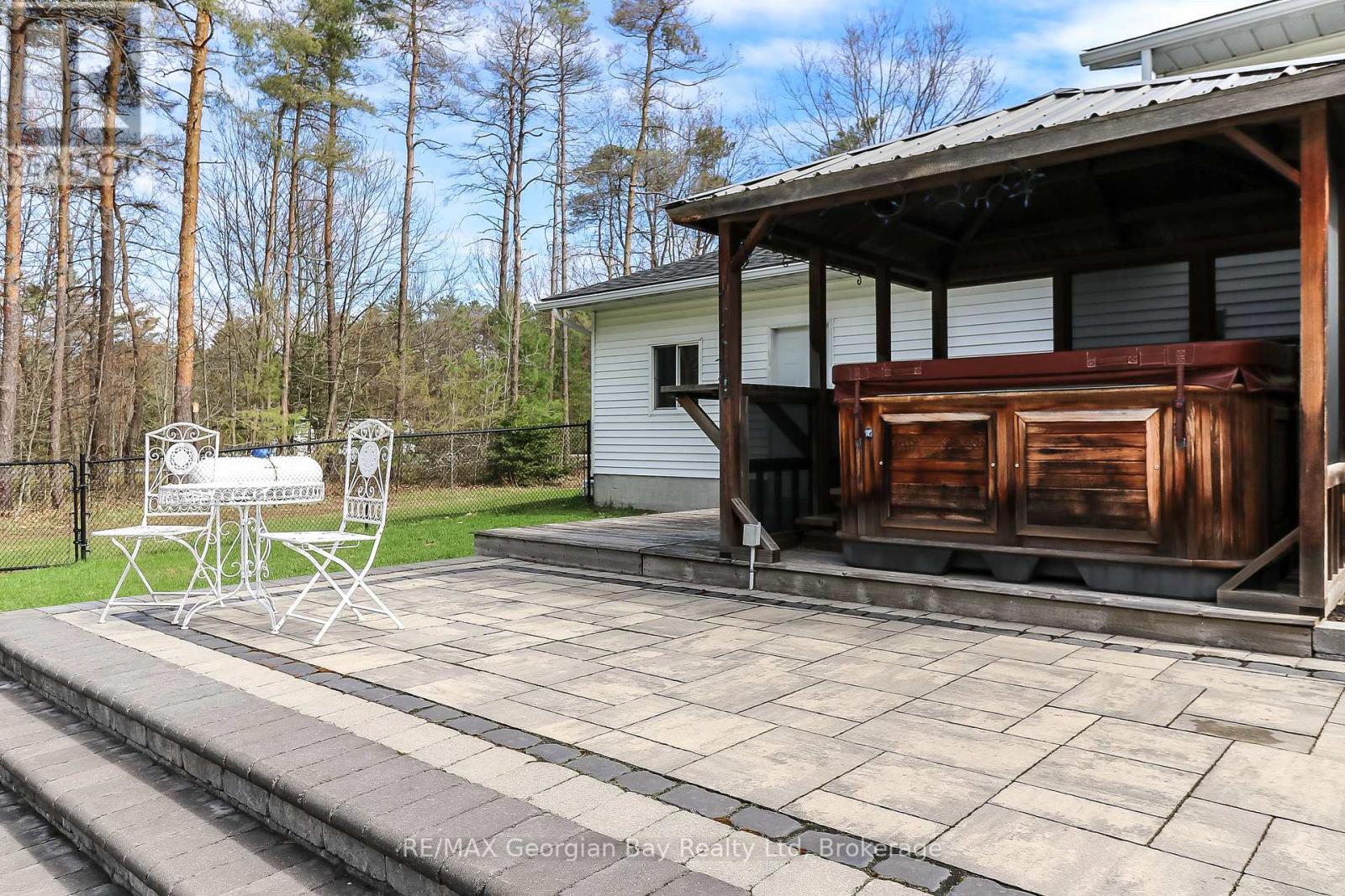 17 Whippoorwill Drive, Tiny, Ontario  L0L 2J0 - Photo 33 - S12130835