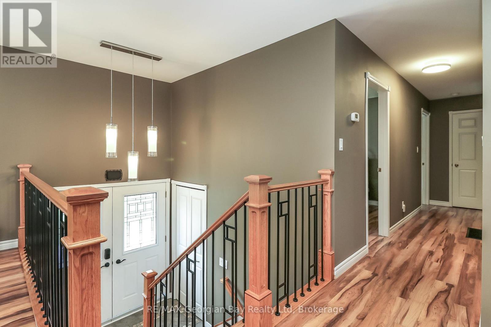 17 Whippoorwill Drive, Tiny, Ontario  L0L 2J0 - Photo 4 - S12130835