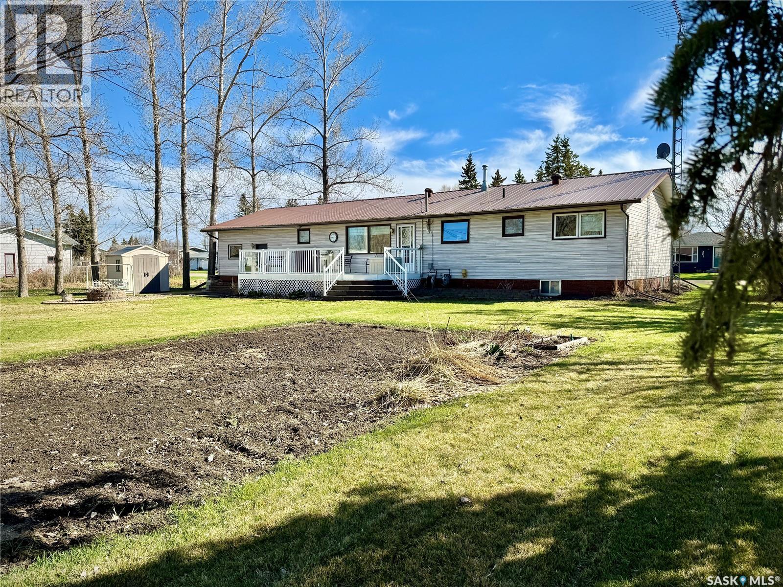 304 March Avenue E, Langenburg, Saskatchewan  S0A 2A0 - Photo 43 - SK996898
