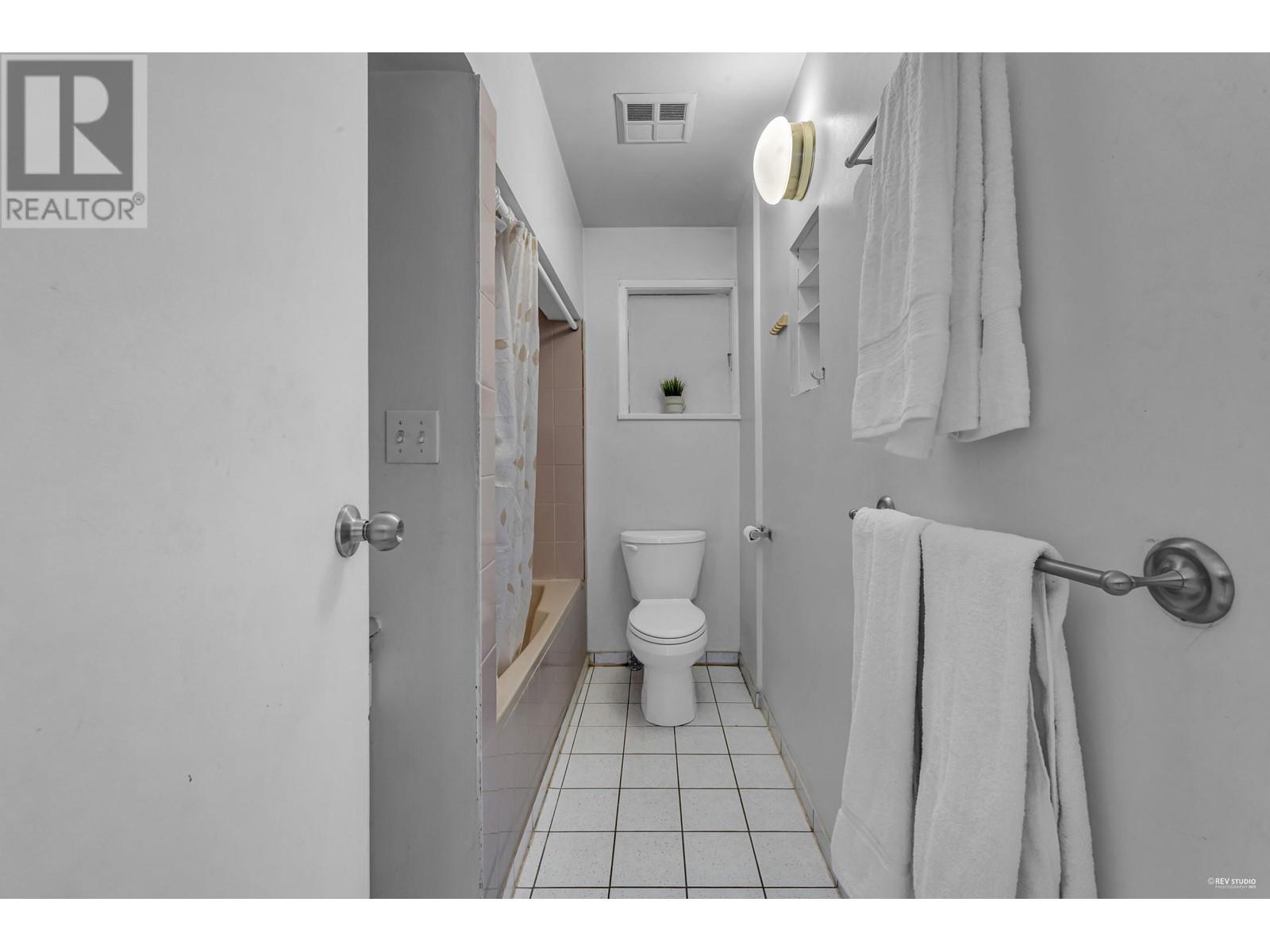 4772 Inverness Street, Vancouver, British Columbia  V5V 4X6 - Photo 8 - R2993251