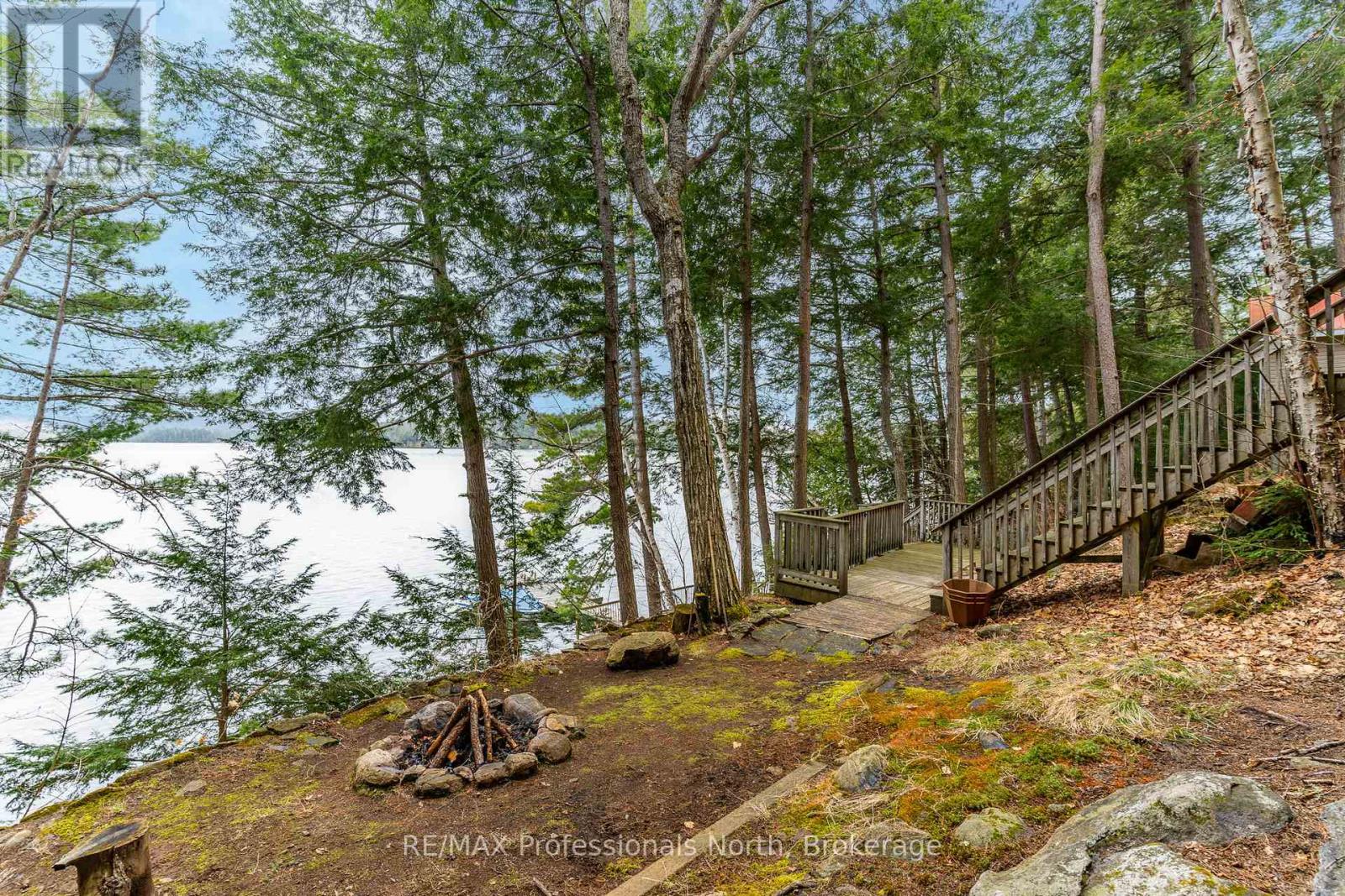5997 Kennisis Lake Road, Dysart Et Al, Ontario  K0M 1S0 - Photo 39 - X12130981