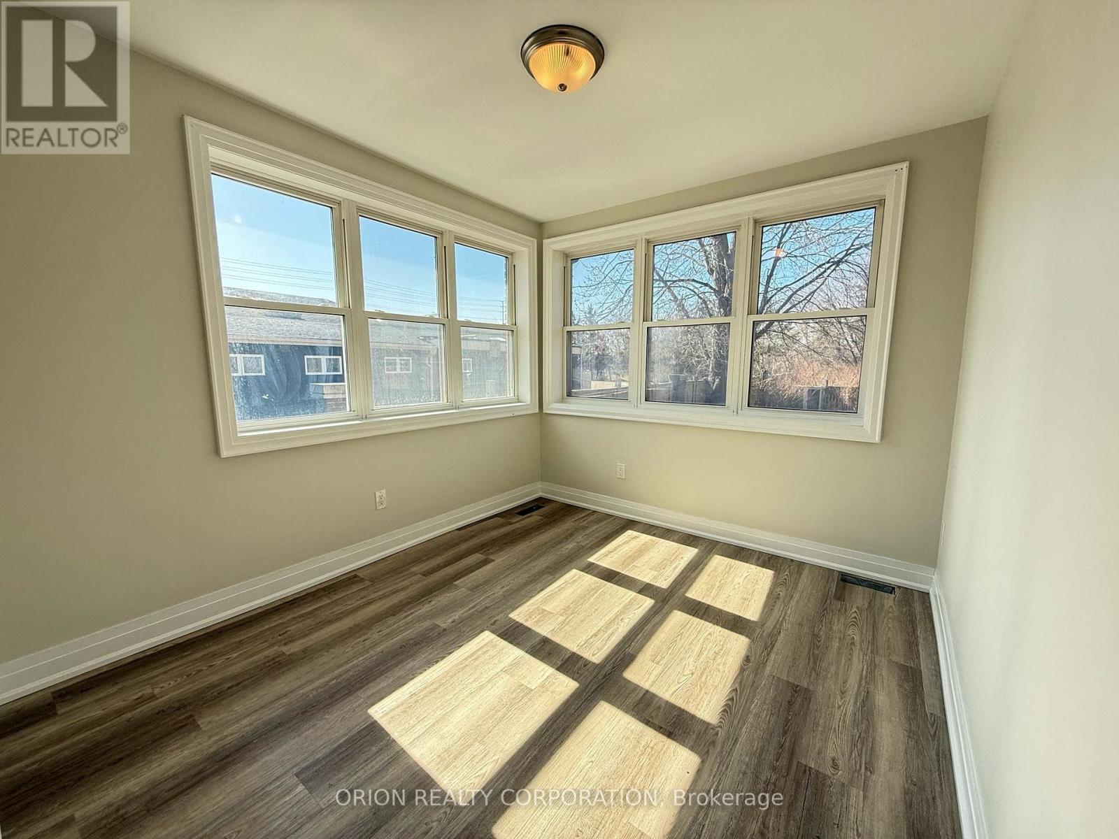 Upper - 1016 Haig Boulevard, Mississauga, Ontario  L5E 2M5 - Photo 37 - W12122120