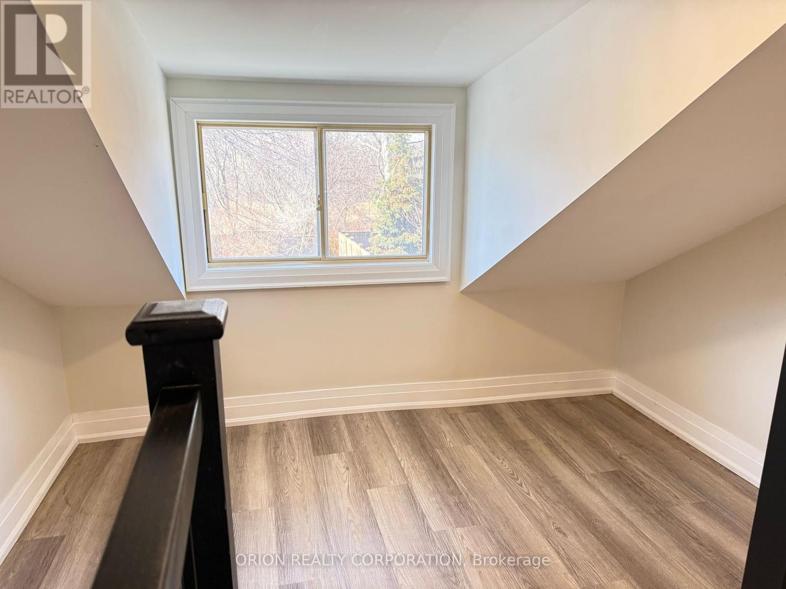 Upper - 1016 Haig Boulevard, Mississauga, Ontario  L5E 2M5 - Photo 48 - W12122120