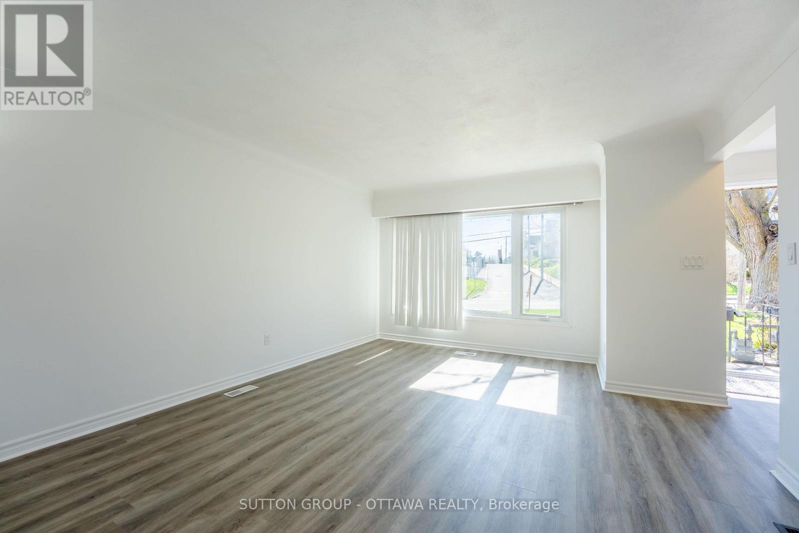 231 Perth Street, Brockville, Ontario  K6V 5E7 - Photo 9 - X12130903
