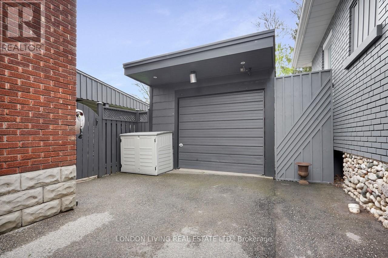 109 Garfield Avenue, London South, Ontario  N6C 2B7 - Photo 44 - X12130869