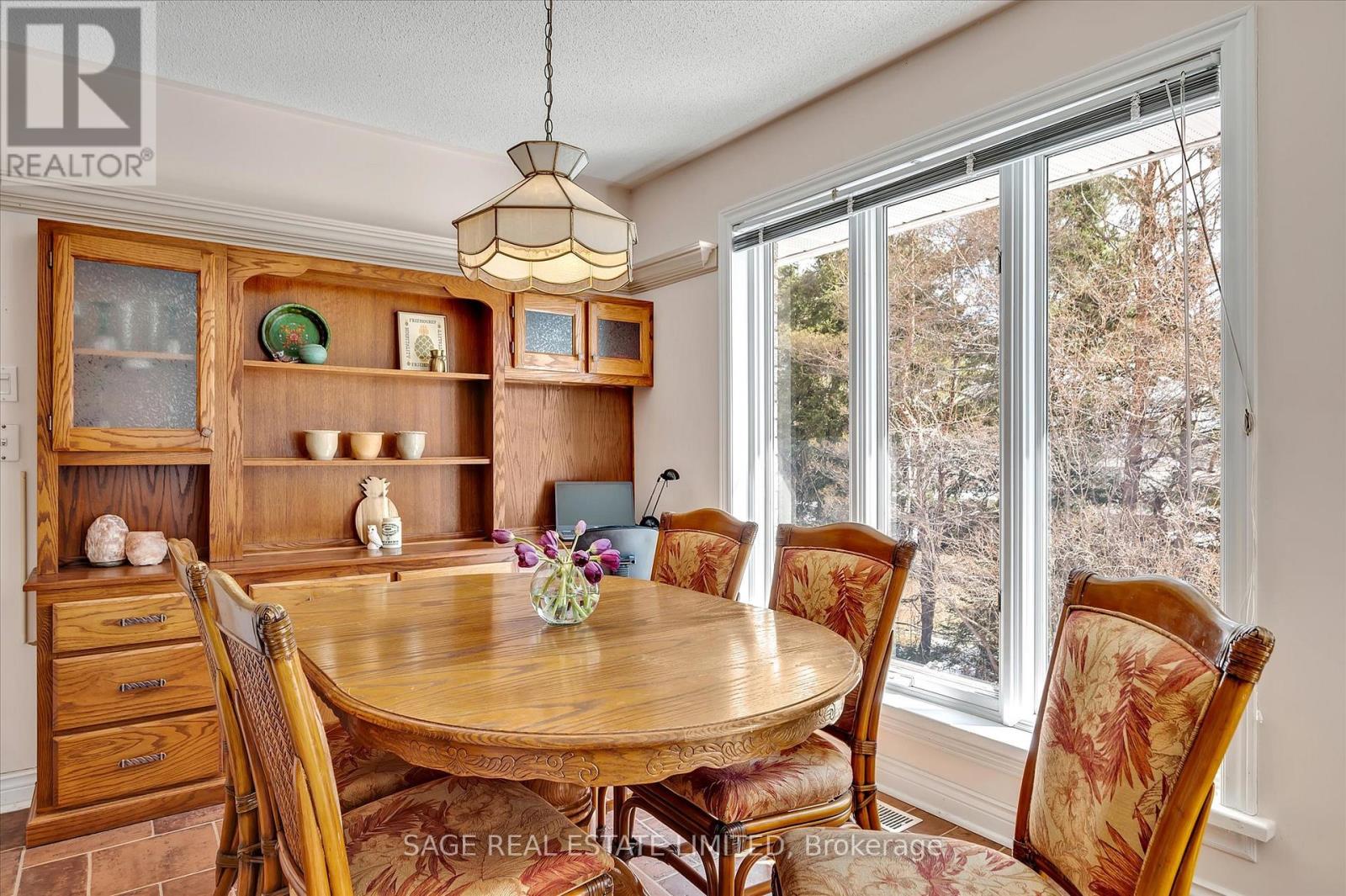 15 Hillview Drive, Kawartha Lakes, Ontario  K0M 1A0 - Photo 11 - X12075343