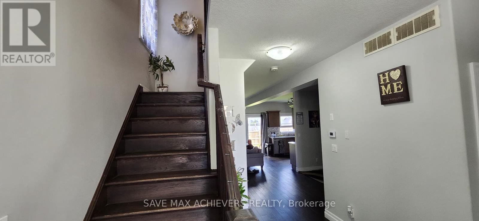 2309 Evans Boulevard, London South, Ontario  N6M 0A1 - Photo 3 - X12101392