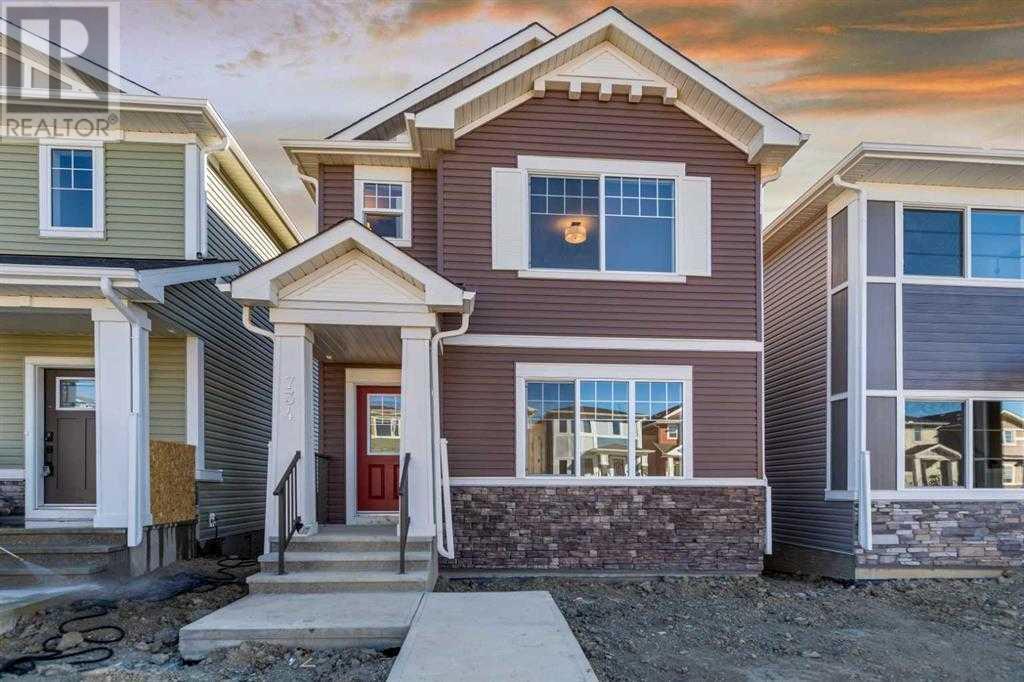 Property at 734 Bayview Hill SW image 1