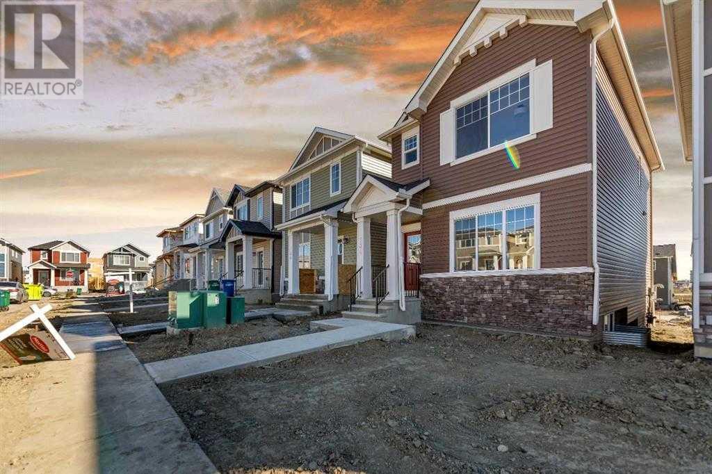 Property at 734 Bayview Hill SW image 2