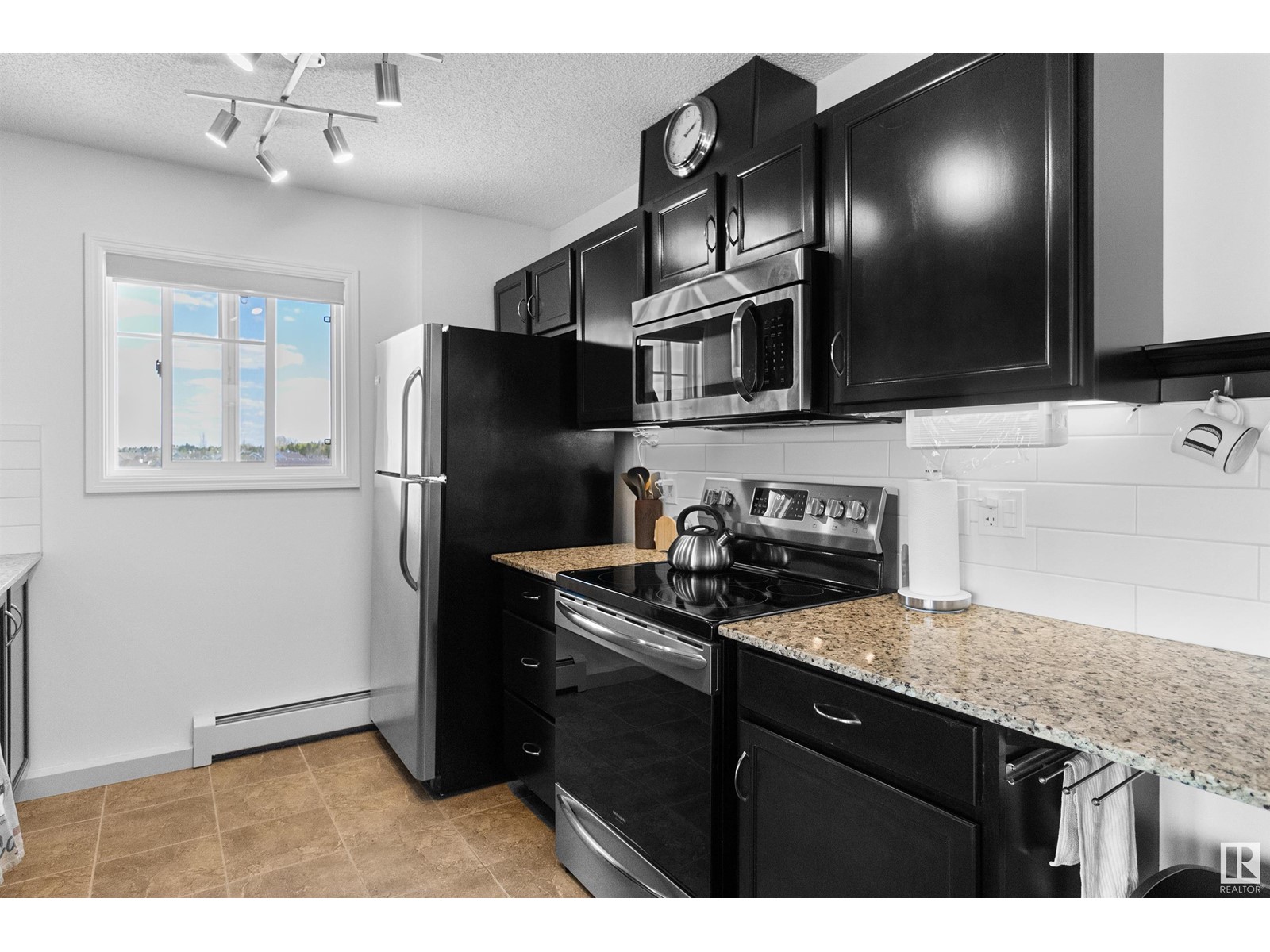 #405 273 Charlotte Wy, Sherwood Park, Alberta  T8H 0N9 - Photo 5 - E4434739