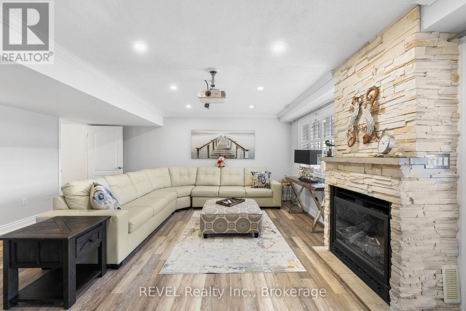20 - 31 Sunvale Place, Hamilton, Ontario  L8E 4Z6 - Photo 35 - X12130928