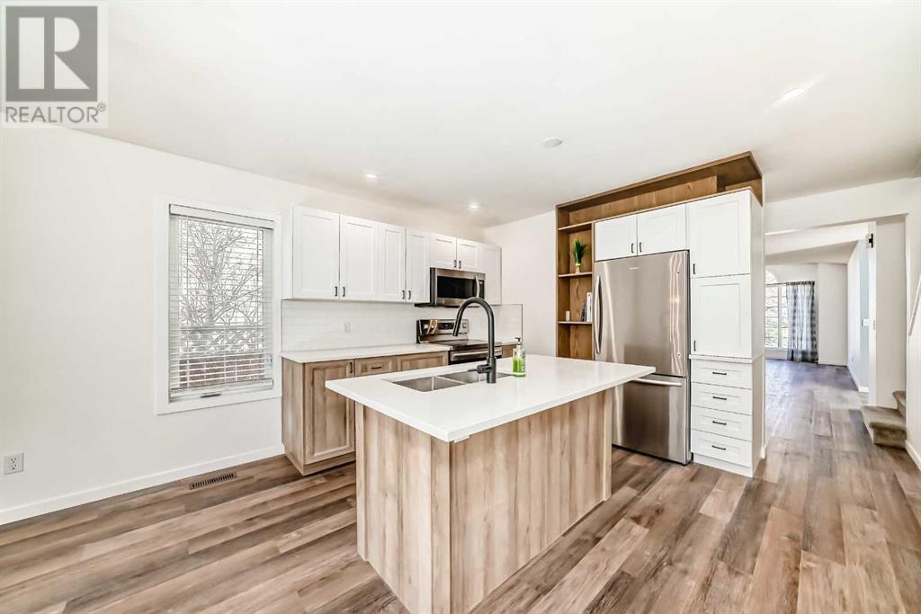 Property at 207 Coachway Road SW image 4