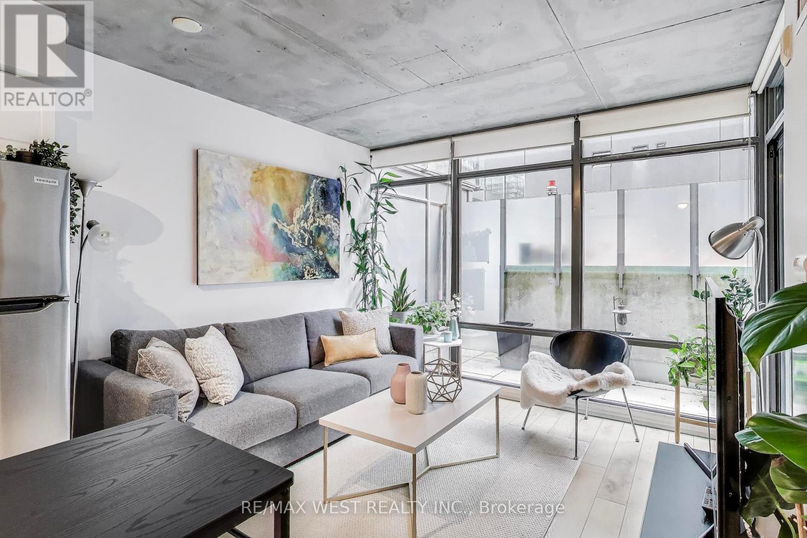 204 - 22 Wellesley Street E, Toronto, Ontario  M4Y 1G3 - Photo 4 - C12130749