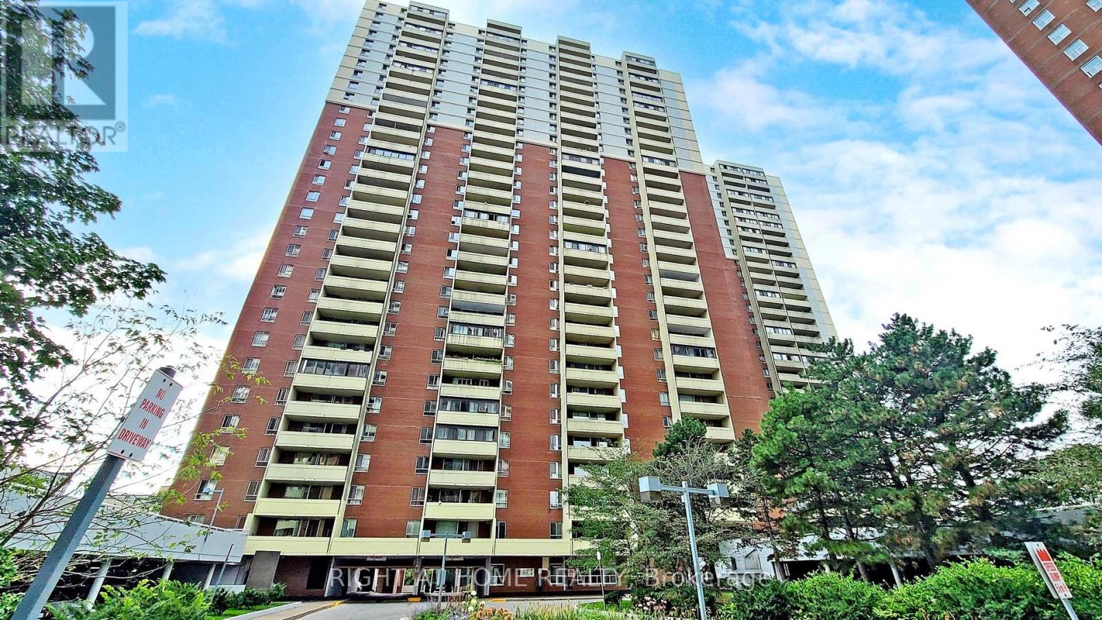 Property at 1418 - 1 MASSEY SQUARE image 3