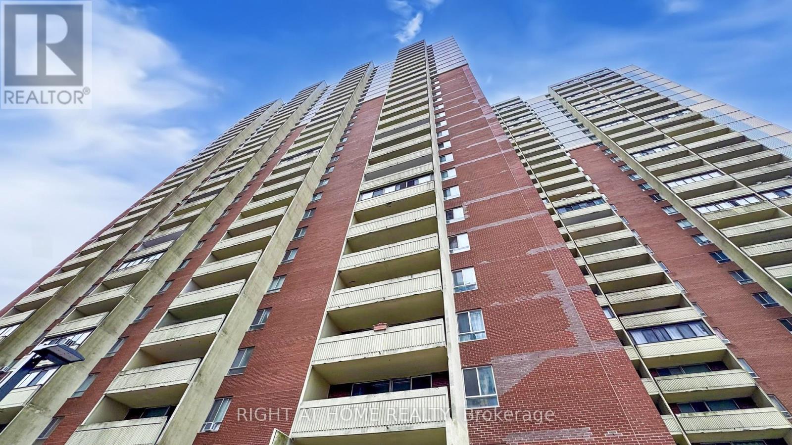Property at 1418 - 1 MASSEY SQUARE image 4
