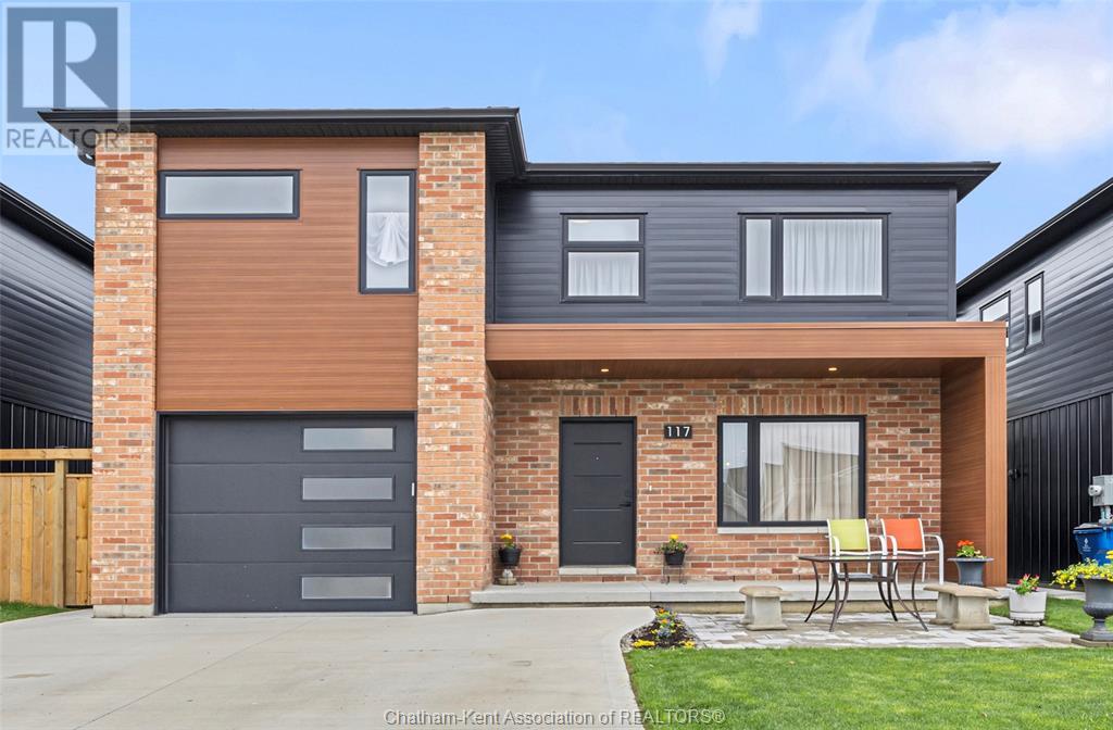 117 CHURCHILL PARK ROAD, Chatham, Ontario