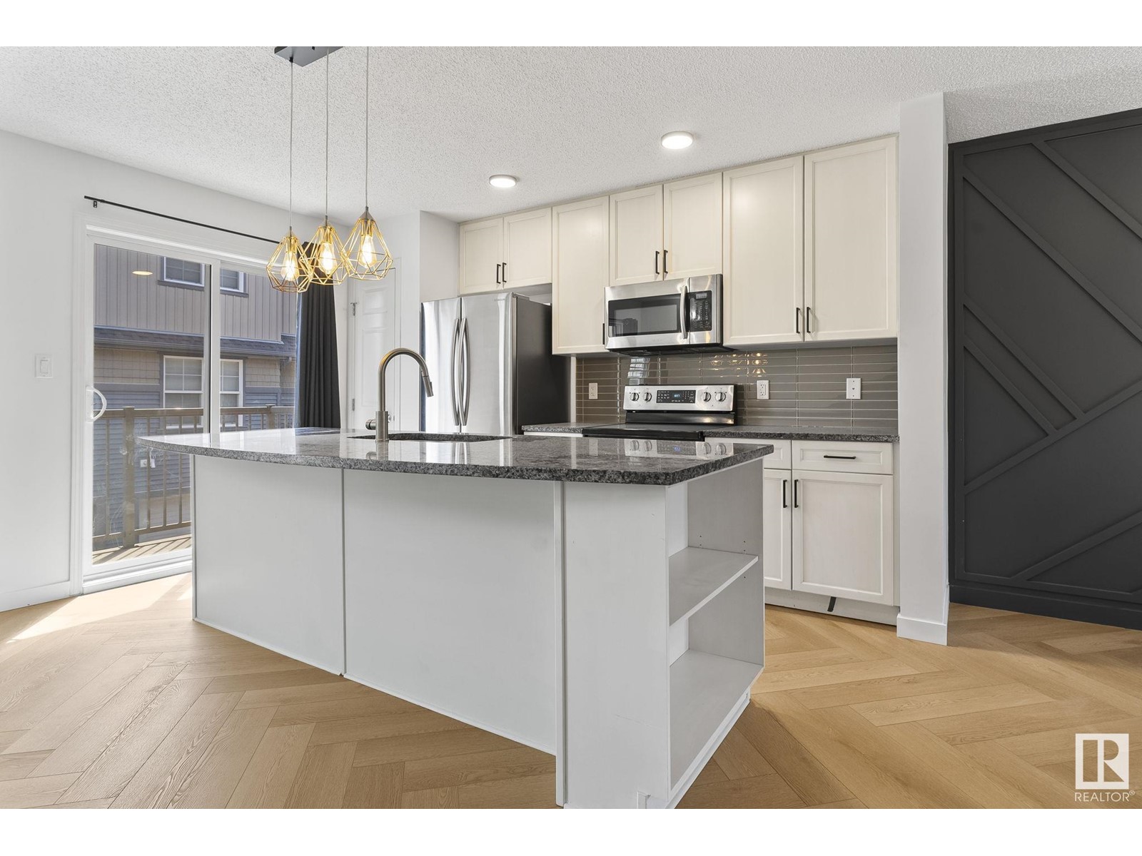 Property at #2 4029 ORCHARDS DR SW SW image 4