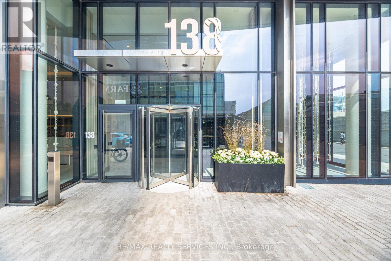 Ph103 - 138 Downes Street, Toronto, Ontario  M5E 0E4 - Photo 2 - C12130850
