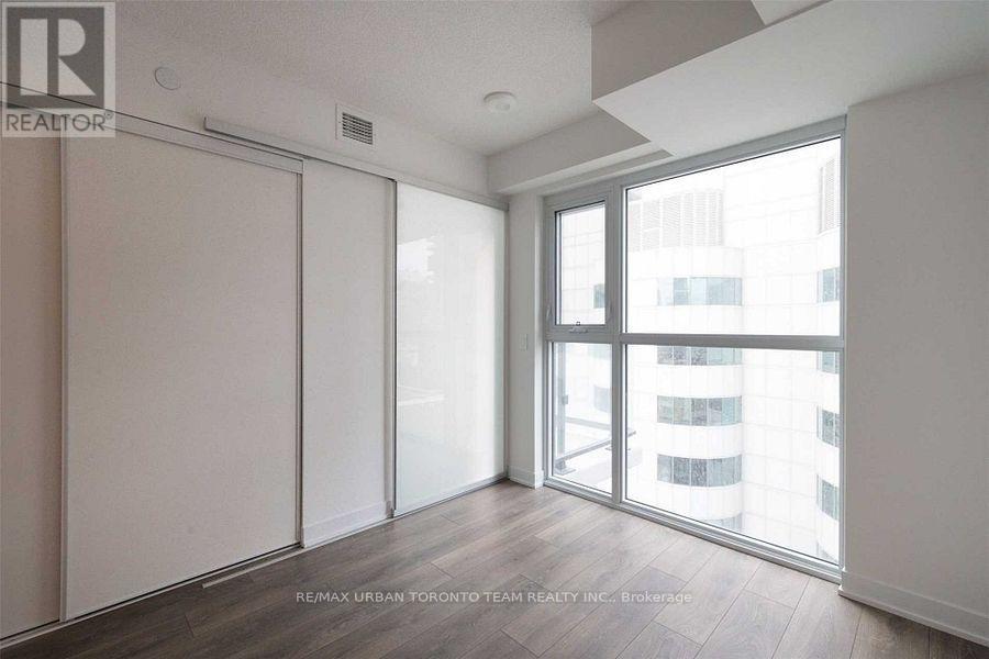 1217 - 87 Peter Street, Toronto, Ontario  M5V 0P1 - Photo 9 - C12130851