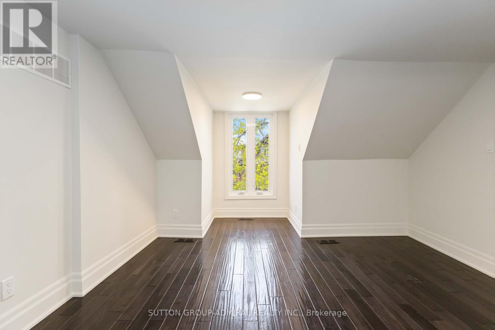 235 Bain Avenue, Toronto, Ontario  M4K 1G2 - Photo 22 - E12130831